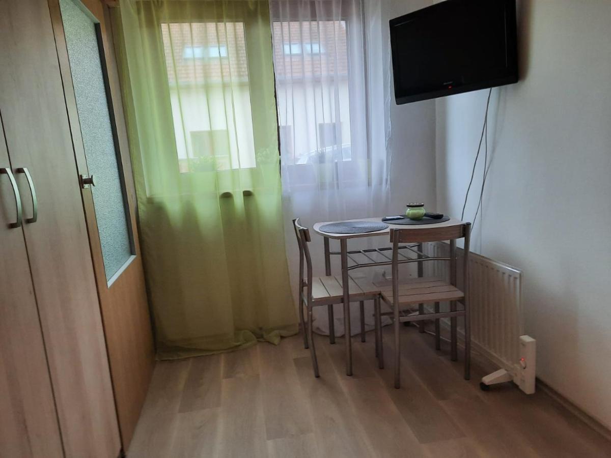 Utulne Studio U Marianskeho Udoli V Brne - Lisni Brno Bagian luar foto